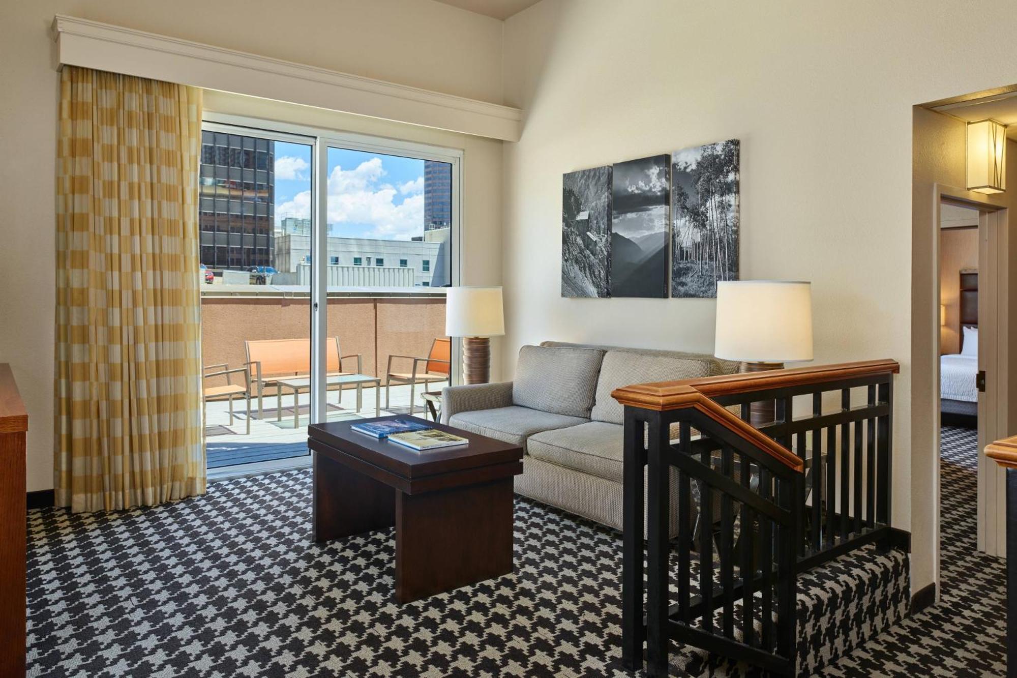 Courtyard By Marriott Denver Downtown Extérieur photo