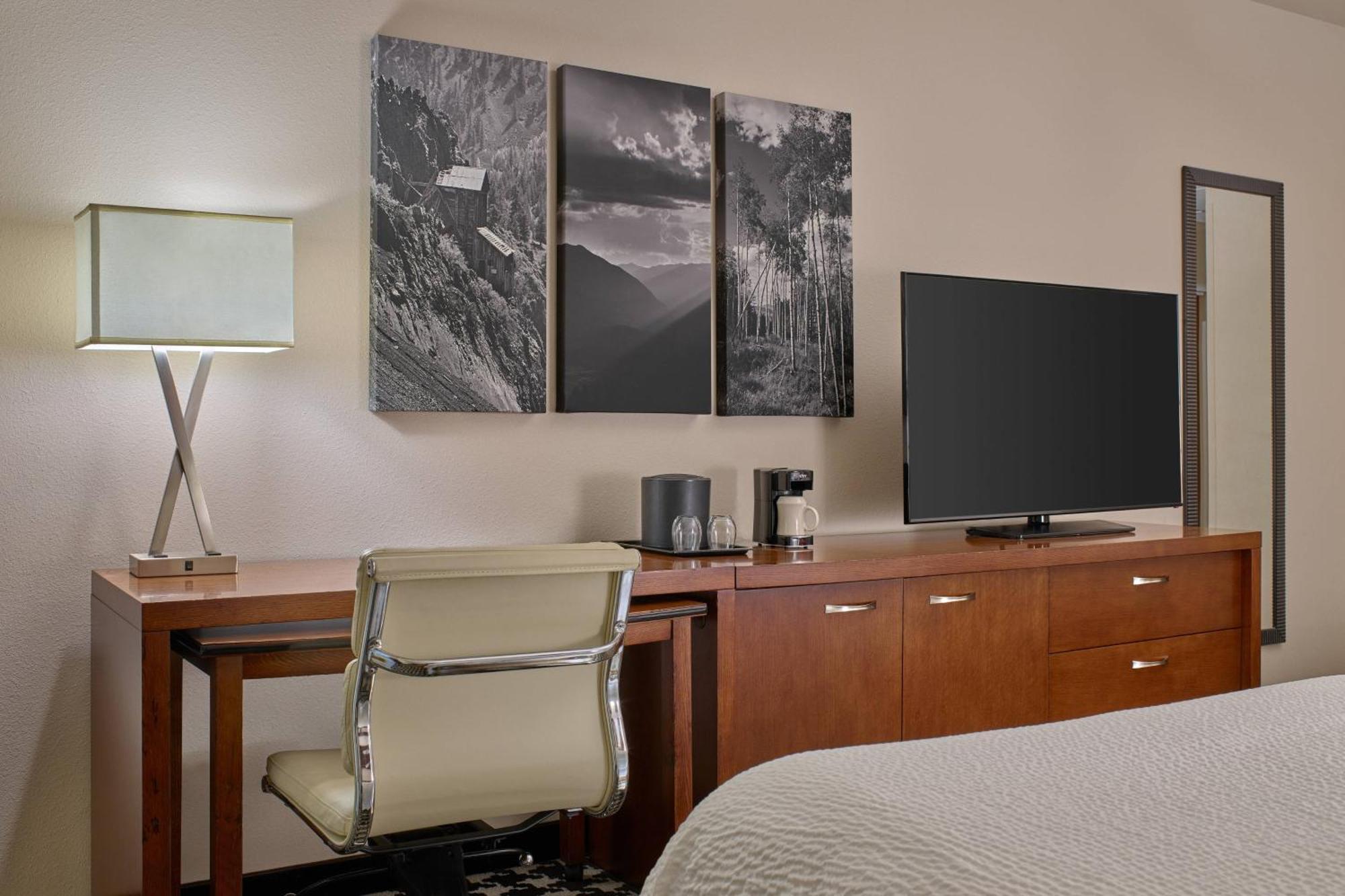 Courtyard By Marriott Denver Downtown Extérieur photo
